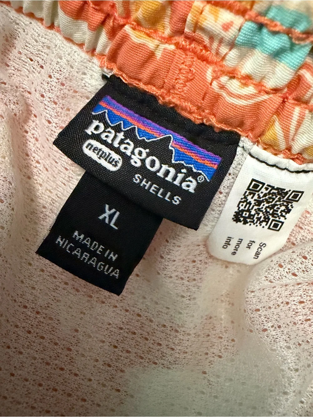 Patagonia men’s baggies - size XL
